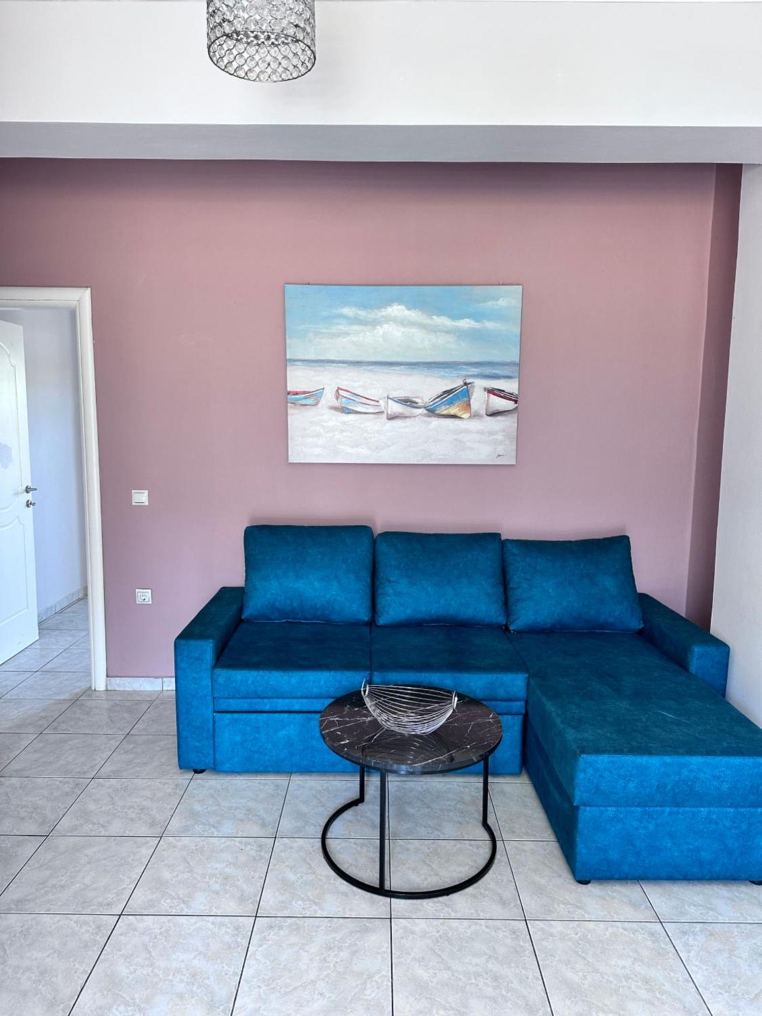Central Apartments اليكاناس المظهر الخارجي الصورة