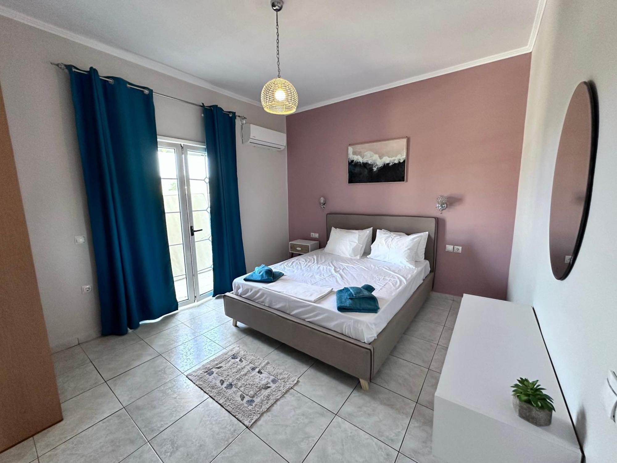 Central Apartments اليكاناس المظهر الخارجي الصورة